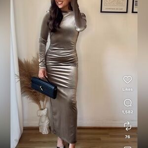 LAST CHANCE 🆕 2026 ZARA DRAPED VELVET MIDI DRESS